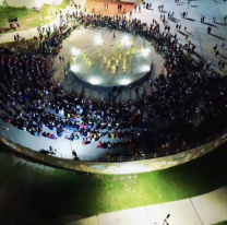 M&aacute;s de 18 mil personas disfrutaron de la primera noche del "Carnaval en los Parques"