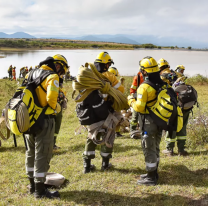 Más de 180 brigadistas y bomberos culminaron una formación regional realizada en Salta