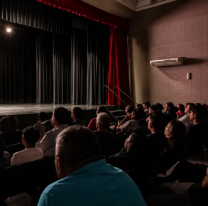 El Teatro Municipal recibe al show de stand up "No me vuelvo a enamorar"